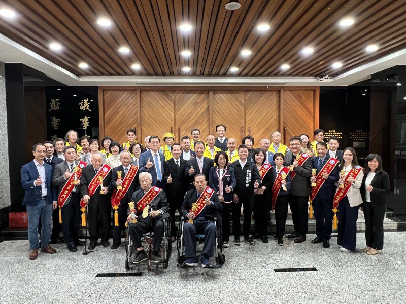港灣新聞網 / 光耀宗親！高雄市李氏宗親會公布首屆十大傑出菁英