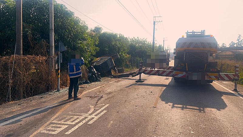 萬巒鄉信敏路段重大交通事故　機車騎士不幸身亡暨內埔警訊