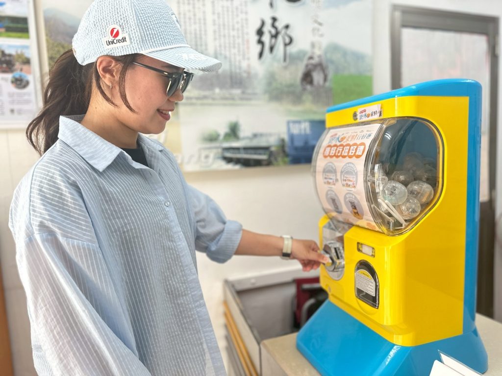 台灣觀光代言人「喔熊組長」又有新造型  跑水求財線帶回花旗木鐵道喔熊