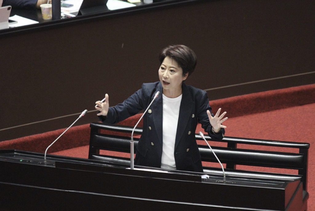 遭指協助考生口試　陳亭妃：僅一般陳情、未介入甄選