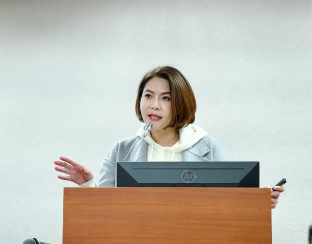 國民黨立委陳菁徽針針見血衛生局官員性侵事件，六個為什麼，高雄市政府至今沒有給社會一個交代