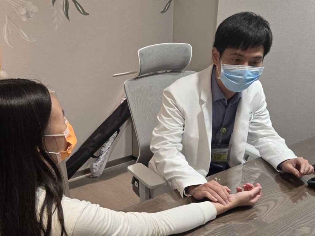 過年大吃大喝小心腸胃問題  醫師提醒：別飲食放縱過度衍生腸胃不適