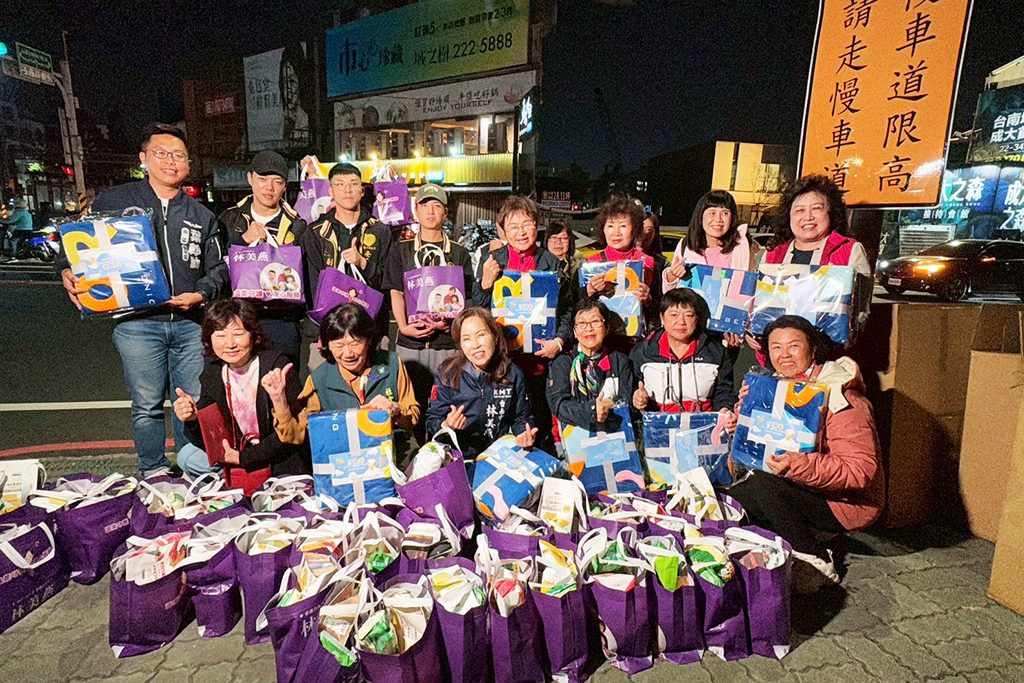 林美燕年前愛心送暖　與接班人葉翰勳偕善團慰問街友60人