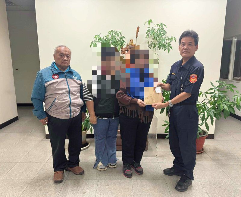 港灣新聞網 / 原鄉家庭喪親又罹癌陷困境　枋寮警攜手善心人士募款5萬2千元送暖