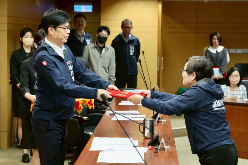 港灣新聞網／高雄運動中心使用人次飆破215萬　陳其邁：14座運動中心年底全面達標