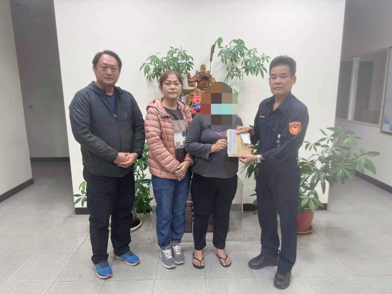 港灣新聞網／截肢病母陷困境！枋寮暖警攜手善心人士募款救急