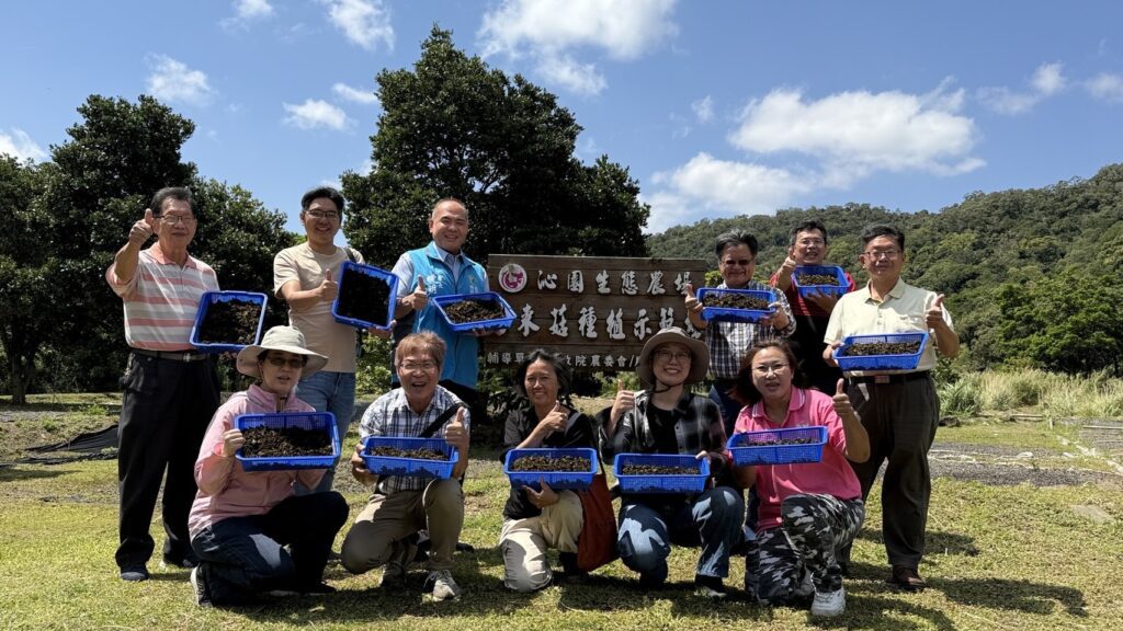 【上帝落下的禮物】　空姐雨來菇沁園生態農場打造有機雨來菇傳奇