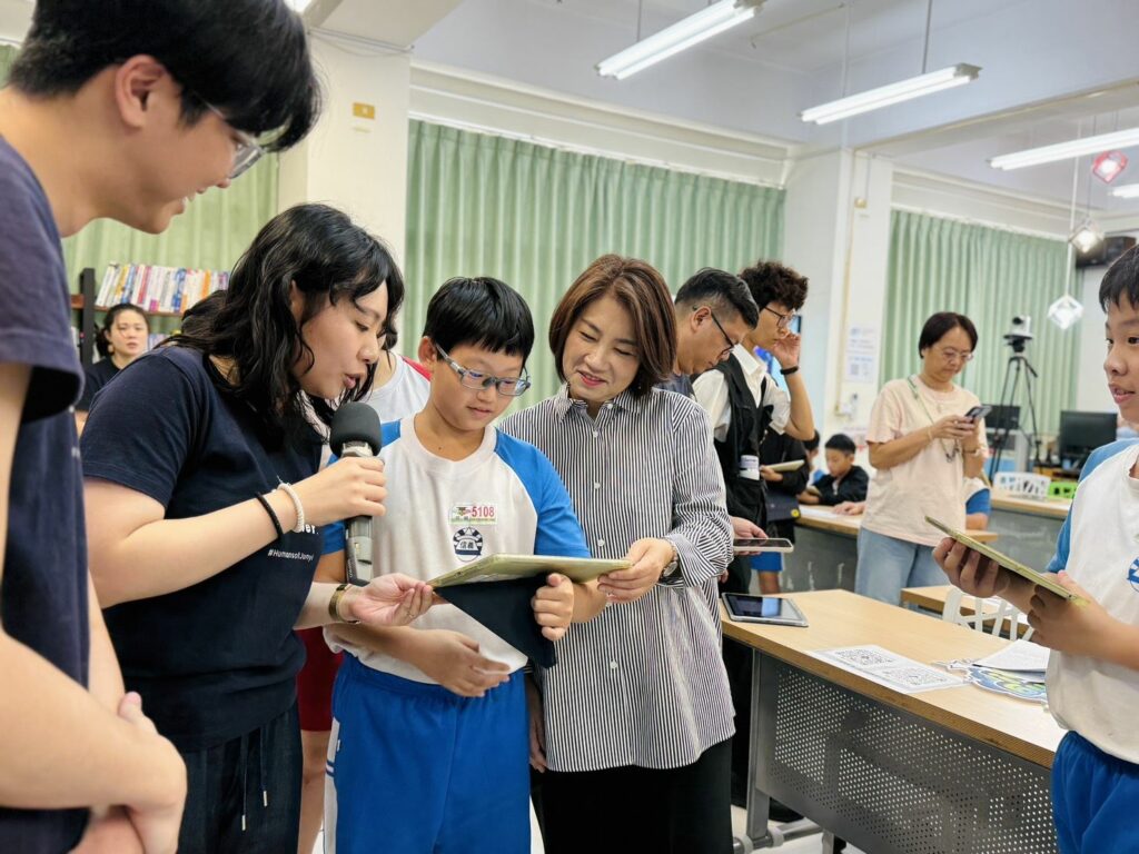 屏東推動AI素養教育　縣長攜手見證教育新里程碑