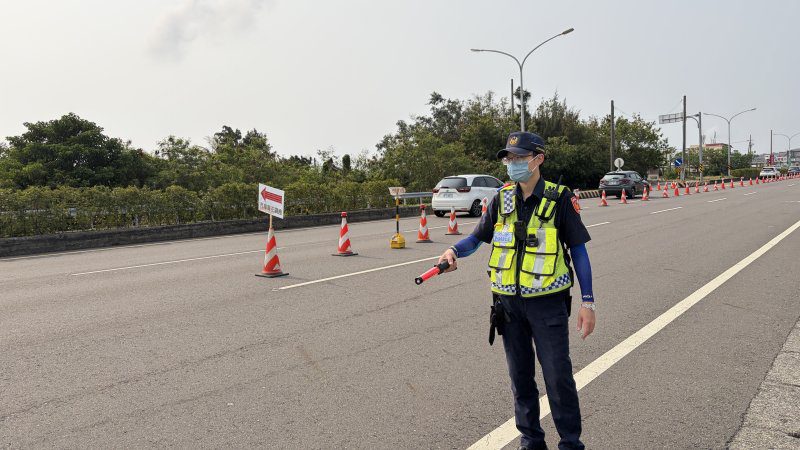 港灣新聞網 / 清明收假北返車潮破2600輛！枋寮警啟動台1線調撥車道