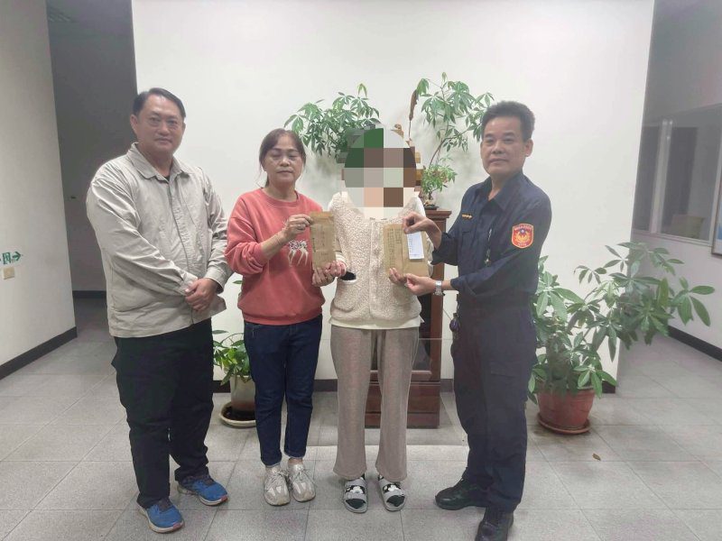 港灣新聞網 / 喪父家庭陷困境！枋寮警號召善心捐6萬4800元暖心救援