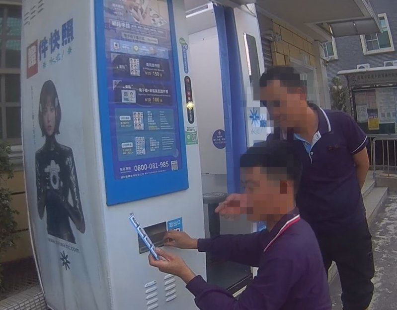 港灣新聞網 / 越南移工急奔派出所求救竟為「拍照」！湖內警暖心協助全網讚爆