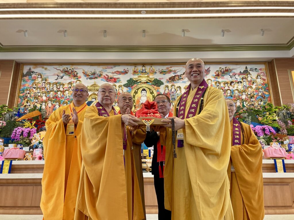 逾三千僧俗齊聚屏東！台灣佛教總會理事長交接　見證法脈傳承新里程