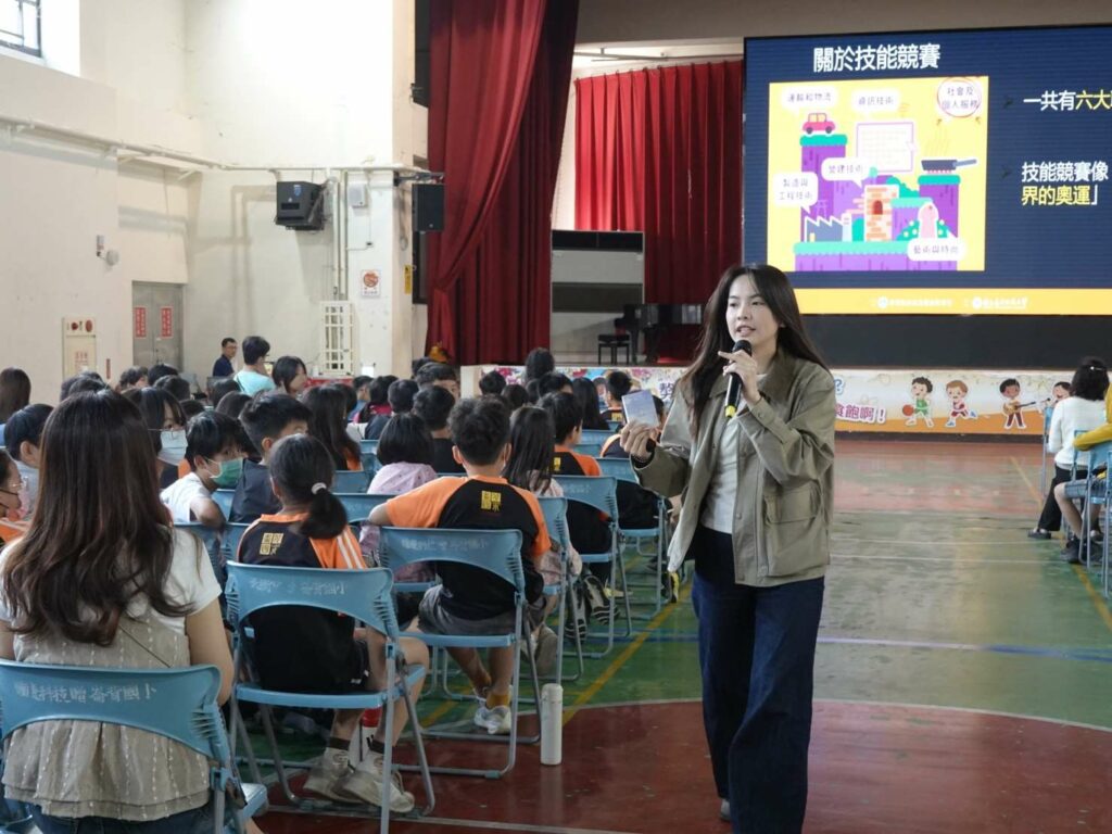 從逆境中發光　賴欣儀用生命故事感動雲林學子