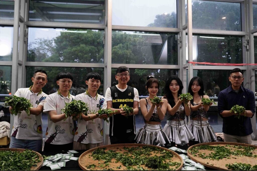 當碧螺春遇上新北國王！新北茶產業跨域聯名地方籃球     開創食農教育新模組