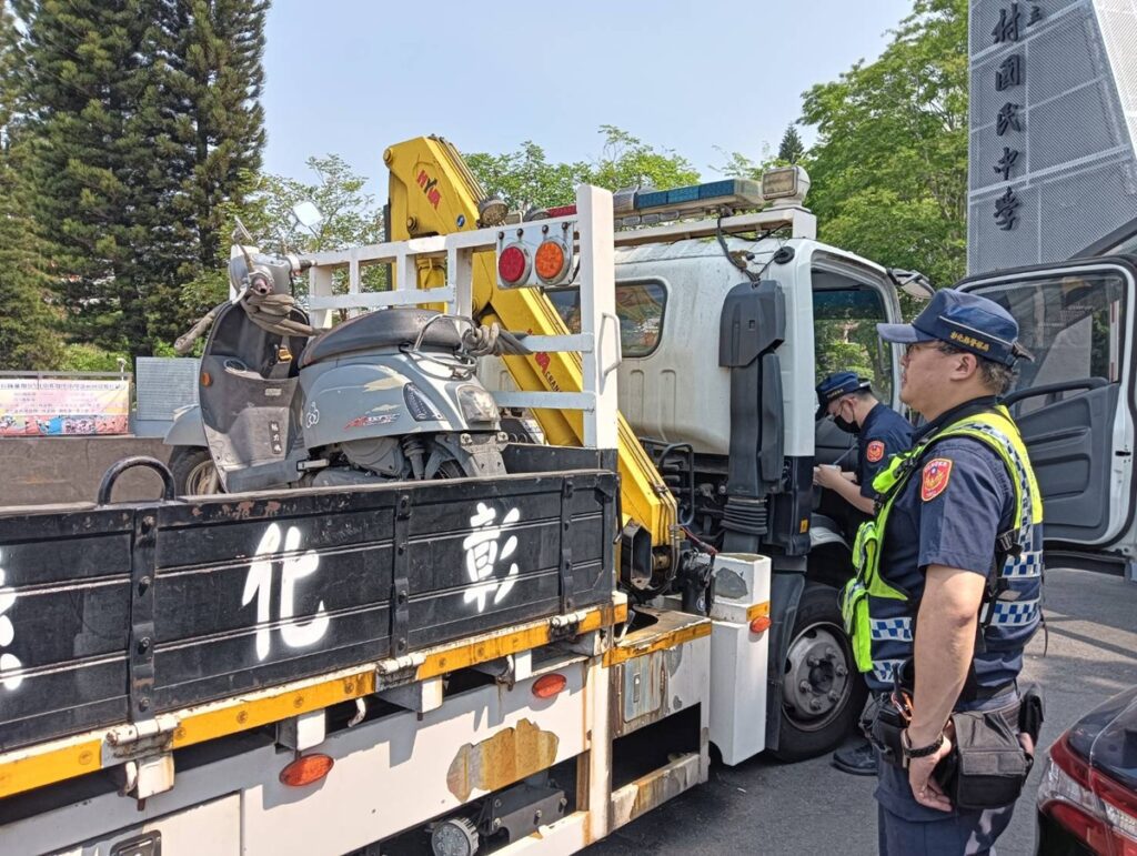 彰化監理站強力查緝註銷車輛  遭註銷牌照仍上路當場遭扣車