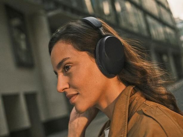 搶攻AI與混合辦公市場　Jabra Evolve3 系列耳機登場