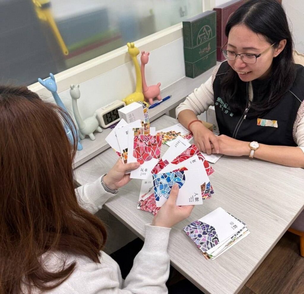 面對職涯迷惘或職場挫折  求助專業諮詢化解職涯低潮