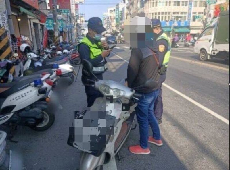 屏警4/13起同步啟動「闖紅燈違規取締專案」最高可罰5,400元暨縣警局訊