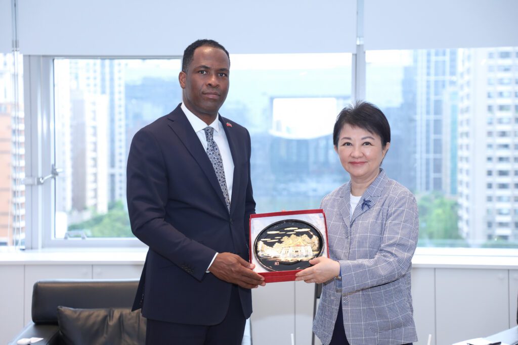 友邦海地駐台大使首度拜會中市府　盧市長：建交70週年開啟雙邊合作新契機