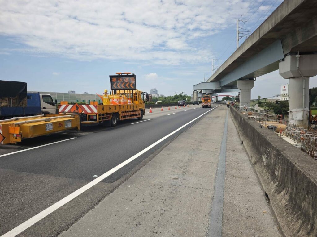 市政路延伸二標管冪施工遭遇地質挑戰　中市府全力應變確保國道行車安全