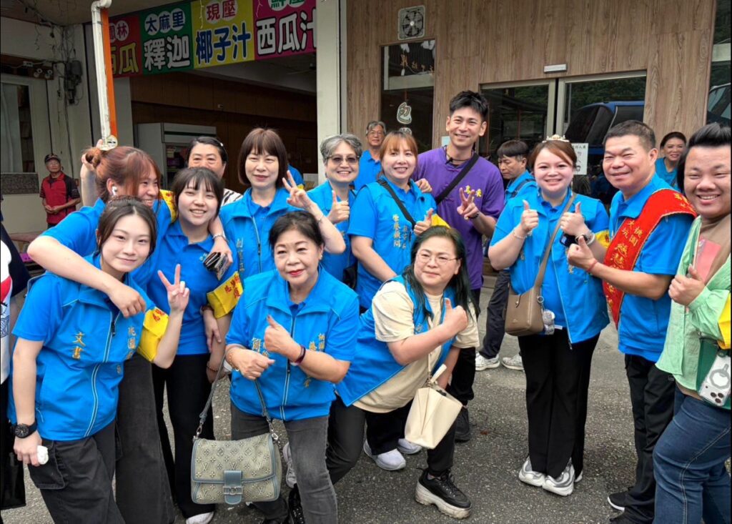母娘牽線？導演陳毅全程參加大坑慈慧慈惠堂進香　巧遇楊子儀引發騷動