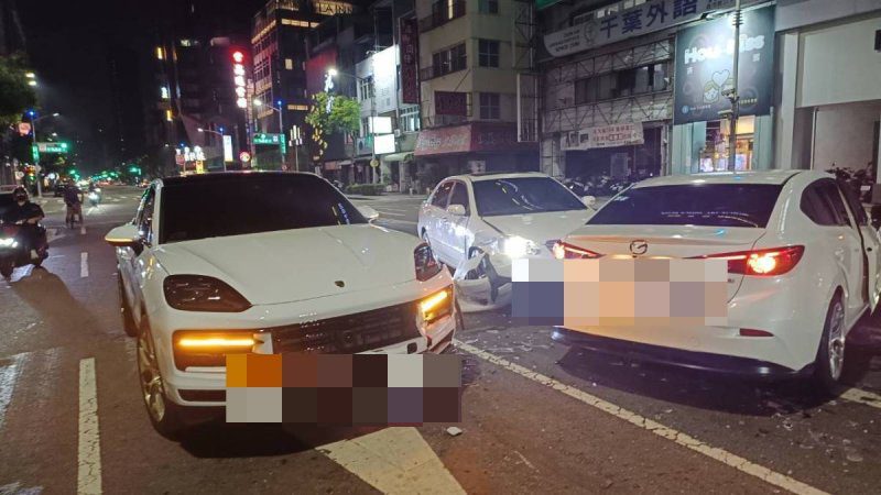 港灣新聞網 / 深夜連環撞！中山七賢路口3車碰撞　疑操作不慎釀禍