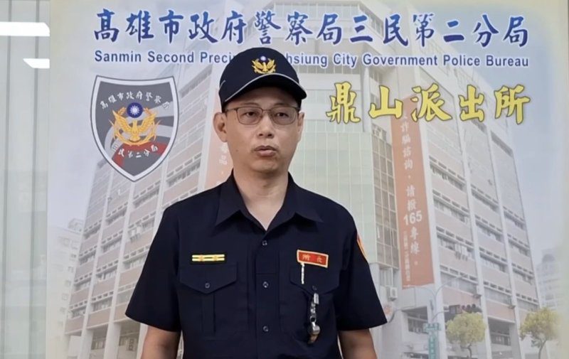 港灣新聞網 / 鼎山街驚險碰撞！婦人闖紅燈逆向衝出人行道　26歲駕駛閃避不及雙雙送醫