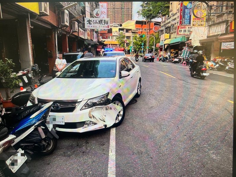 港灣新聞網 / 六合路酒駕撞車還落跑！31歲男肇事逃逸遭警火速逮捕