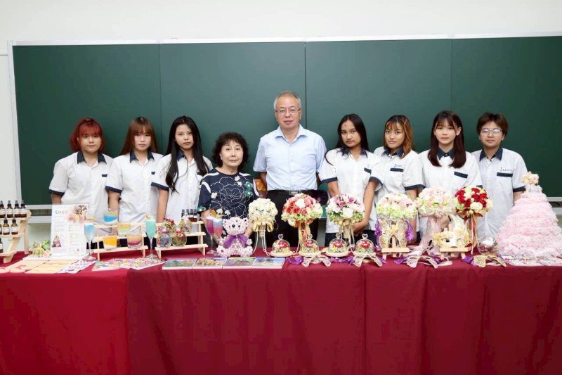 港灣新聞網 / 美髮、美甲、美睫作品超吸睛！新光高中美容科成果展展現技職教育實力