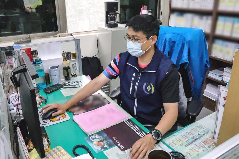 港灣新聞網 / 有錢買ETF卻不繳毒品罰鍰！屏東分署火速扣押存款全追回