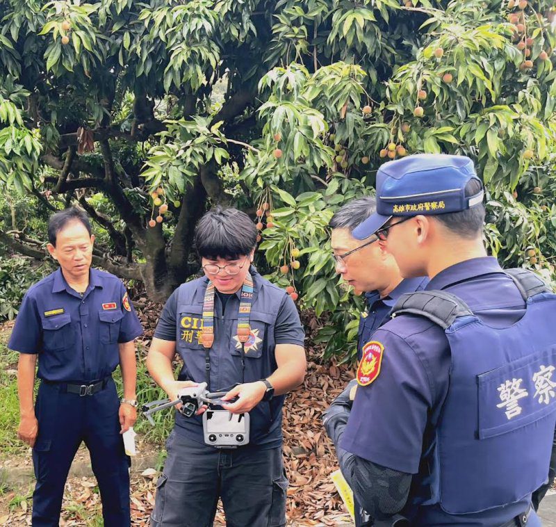 港灣新聞網 / 守護大樹玉荷包！仁武警啟動「陸空電眼」護荔專案全面防竊