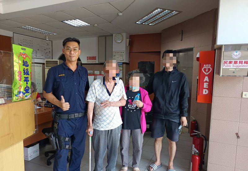 港灣新聞網 / 80歲阿公拿藥失聯3小時！前鎮警火速追蹤尋回暖哭家屬