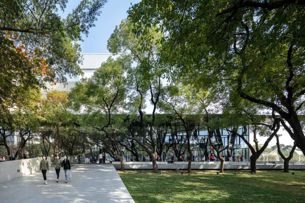 屏東總圖獲2026　台灣建築永續獎金獎