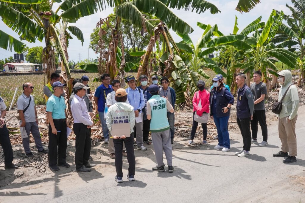 大樹高灘地廢棄物沉痾未解，立委林岱樺、市議員黃飛鳳攜手跨部會會勘限期清運