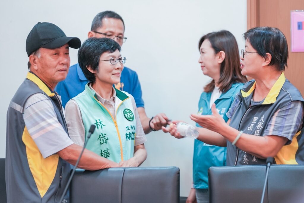 守護大寮8里2萬鄉親權益！林岱樺出手化解大寮回饋金爭議，力促企業落實社會責任