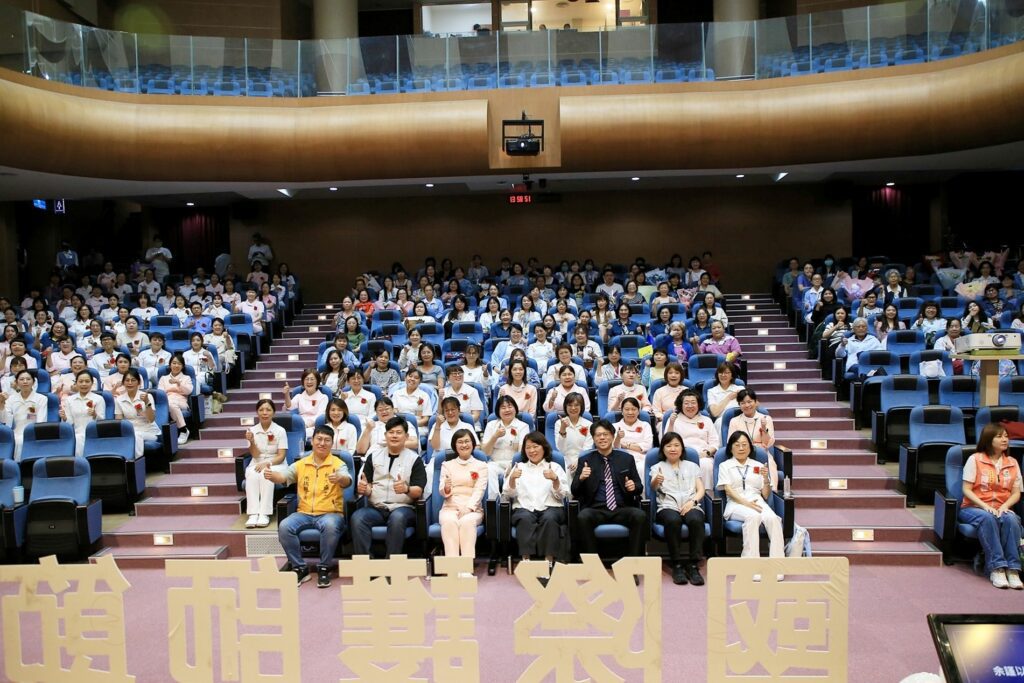 嘉市國際護師節表揚大會　黃敏惠肯定護理專業量能與創新貢獻