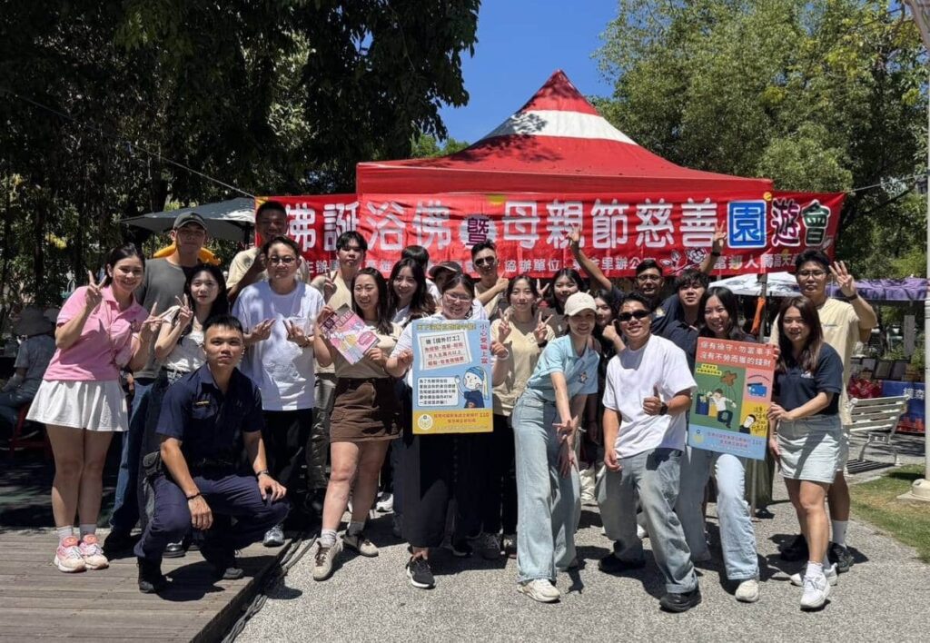 富邦人壽結合菩薩功德會舉辦假日禮佛　弘揚孝道感念母恩