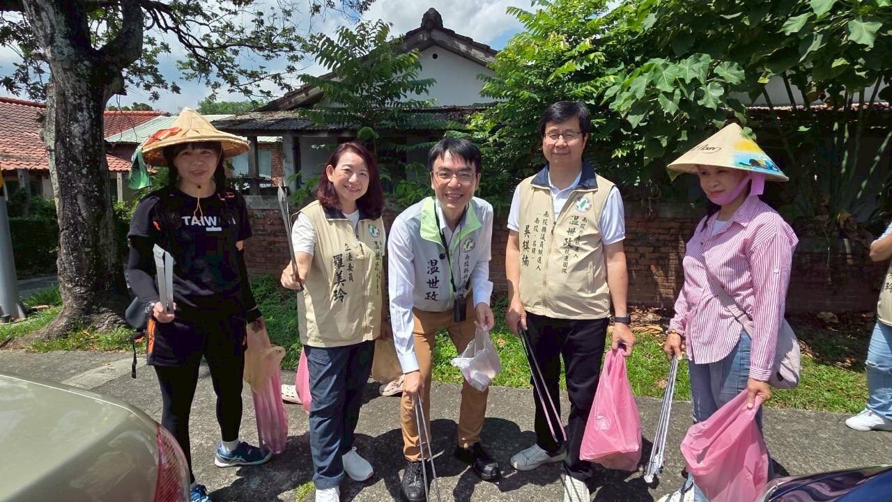 展現綠色領導力！温世政攜手立委羅美玲、團體齊心響應「撿煙蒂愛環境 」