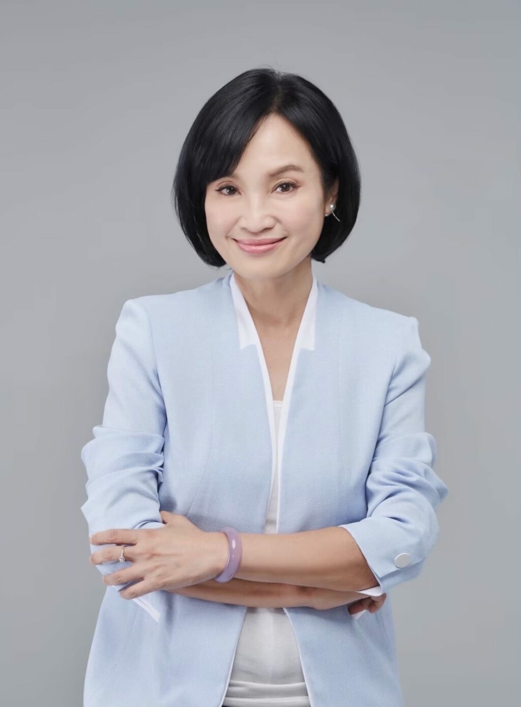 柯志恩國會辦公室反擊　綠營議員「迴力鏢狠狠砸向自己」　「國際及兩岸教育交流」　綠委也提案、連署　民進黨議員把「獻醜」當勳章可笑至極