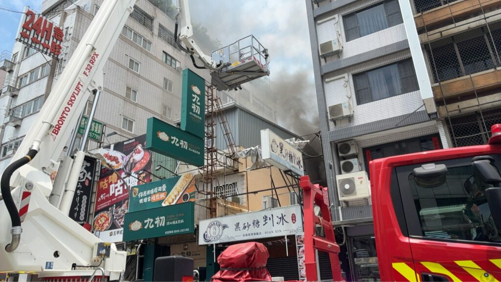 高雄民宅突竄火苗　獨居老翁受困喪命