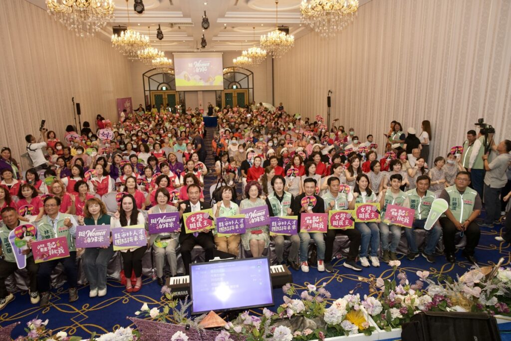 母親節前夕「挺Women的歌」女力相挺    齊聲相挺彰化e陳素月