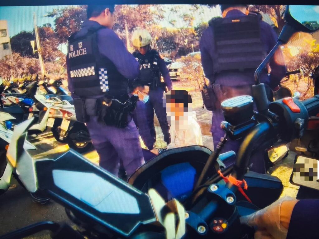 【悚急、快打、止危】　鳳山局雄警火速壓制，《蒙面歹徒持刀闖校園案》阻危機、化險境