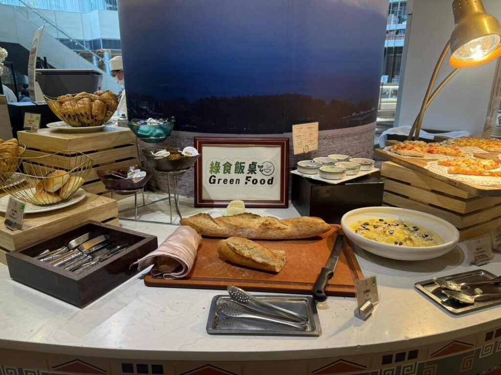 台中推動低碳綠色餐飲　近600家環保餐廳逐步升級「綠食飯桌」