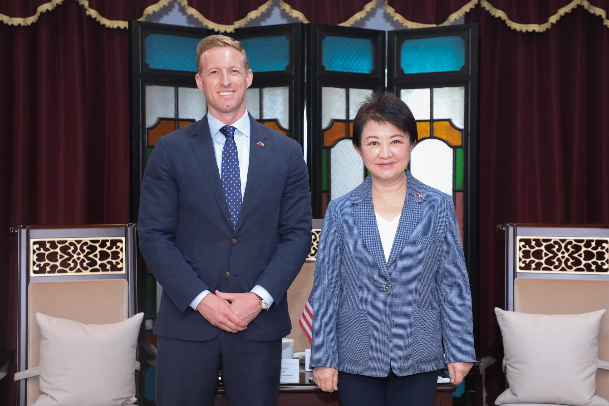 美國無人機產業協會執行長羅賓斯拜會中市府　盧市長盼深化台美合作、打造下一座護國神山