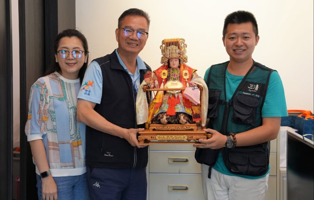 媽祖主動要求同行！《三清》導演陳毅拜訪出品人　抵達後眾人才恍然大悟