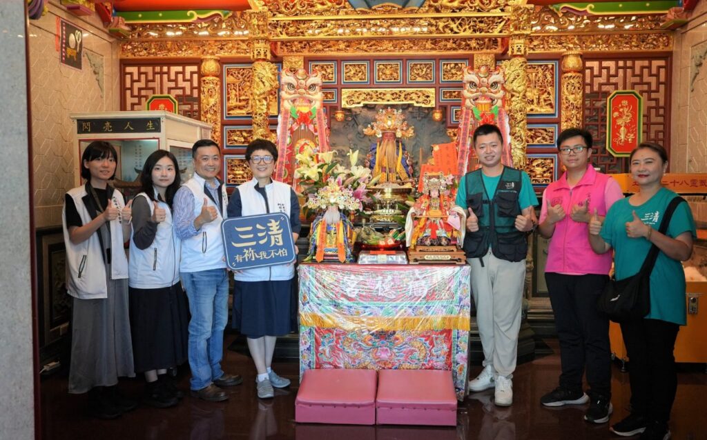導演陳毅力邀  桃園土地公文化館福德正神本週六首度進戲院看《三清》