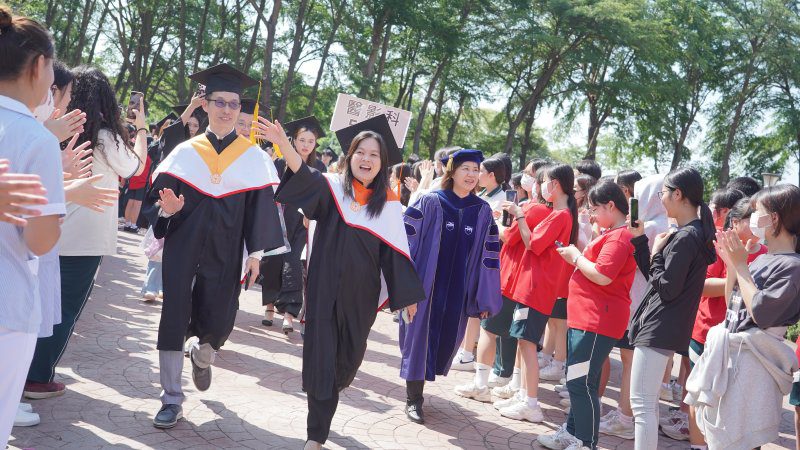 港灣新聞網 / 樹人醫專115級畢業典禮登場！逾2,000人見證夢想起飛　醫界勉勵以專業與溫度迎向未來