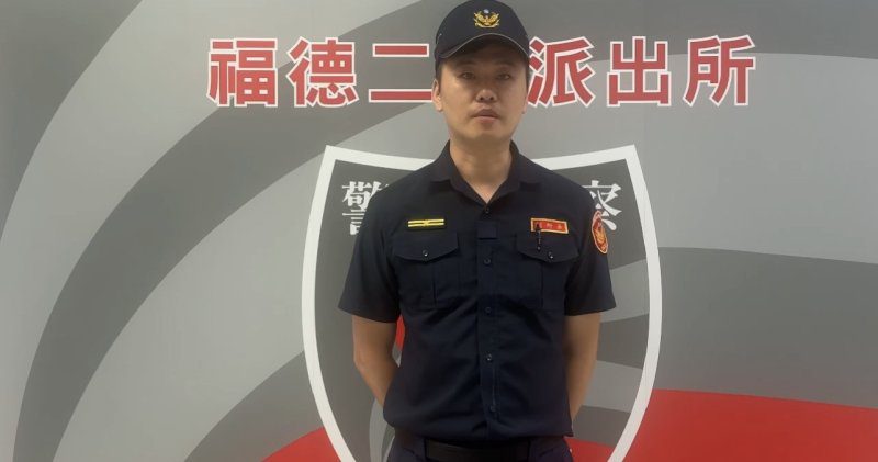 港灣新聞網 / 回國前夕現身百貨公司採買！馬籍取簿車手遭苓雅警突襲逮捕　法院裁准羈押