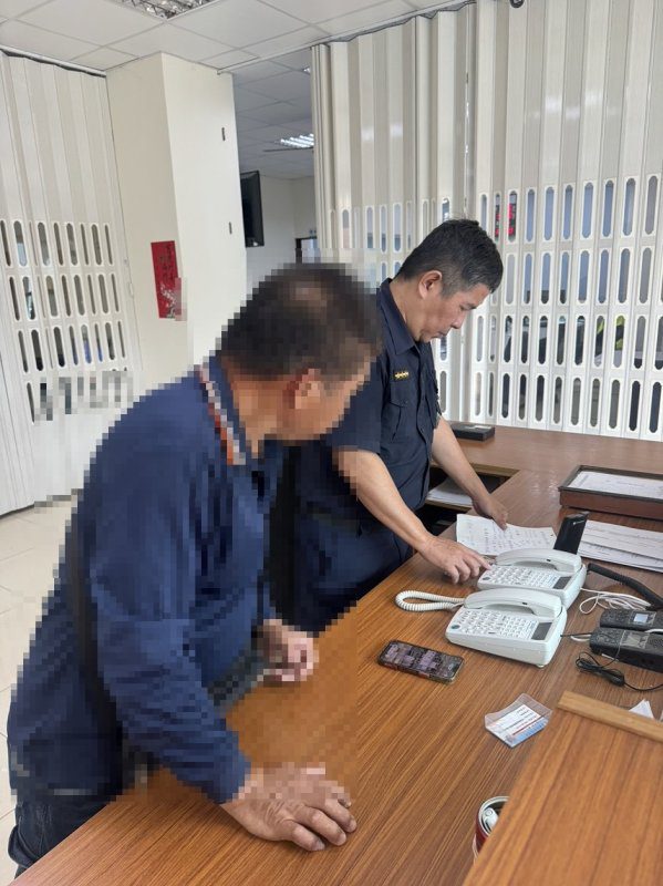 港灣新聞網 / 跑遍單位找不到答案！六旬男為申請路權求助派出所　內埔警暖心神救援