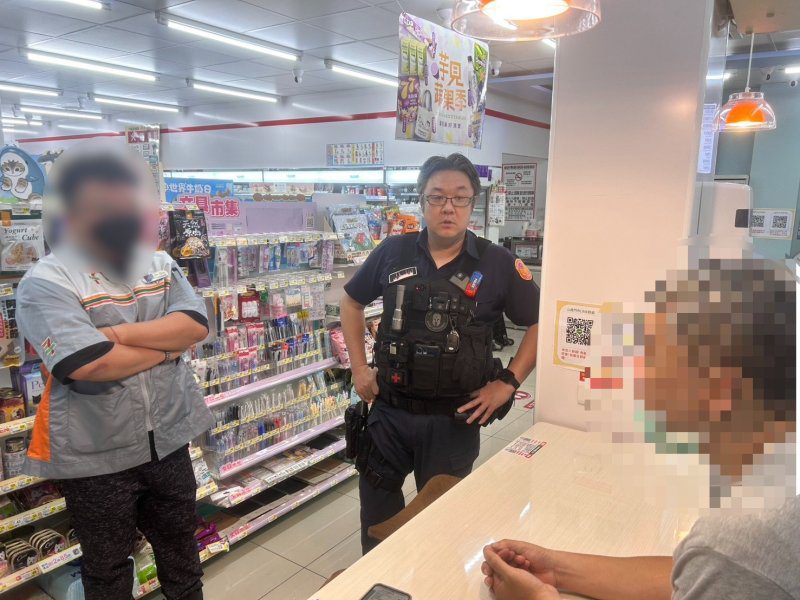 港灣新聞網 / 搶買玉荷包差點噴9萬！假客服設局騙匯款　超商店員神救援阻詐成功